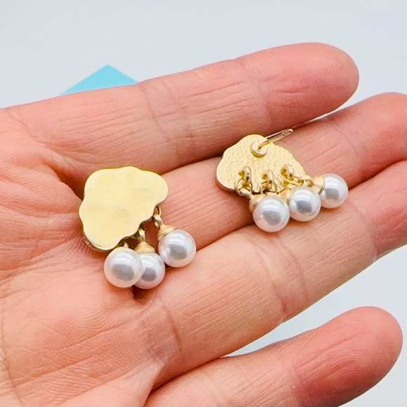 🔥2/$20 Rain Cloud Earrings Raining Earrings Rain Drop Earrings S925 Pin - Picture 2 of 3